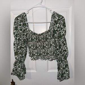 Francesca’s Floral Green and White Women's Top